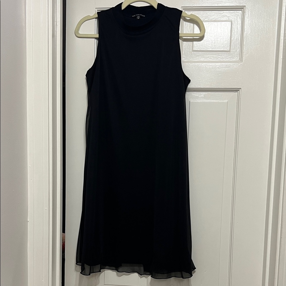 Elegant Black Sleeveless Midi Dress